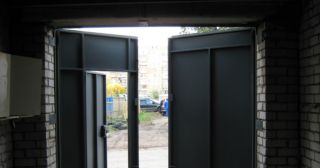 Купить гаражные ворота распашные Шадринск, цена от 3953 руб.